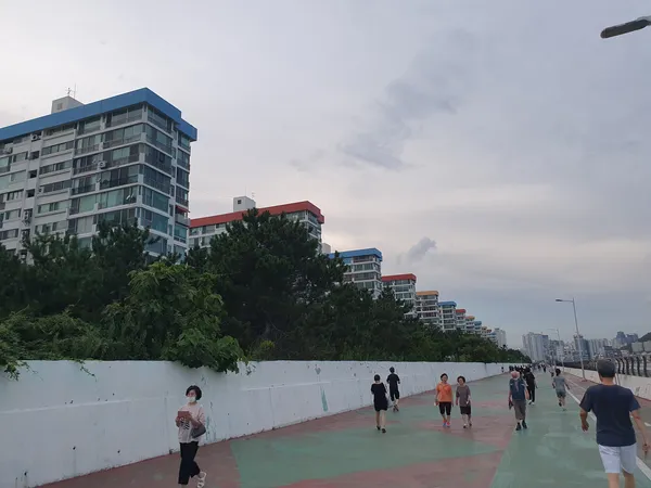 Korean sea & street aesthetic wallpaper for phone