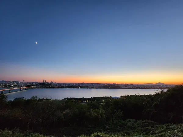 Korean seoul-nights & river & sunset & aesthetic aesthetic wallpaper for phone