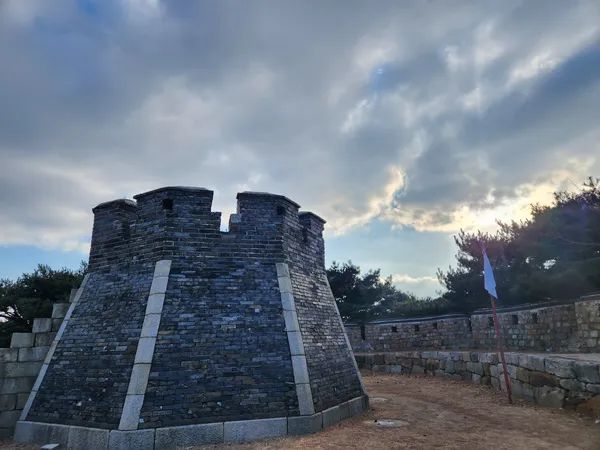 Korean architecture & hanok aesthetic wallpaper for phone