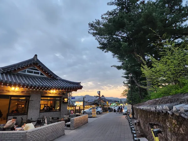 Korean street & hanok & sunset aesthetic wallpaper for phone