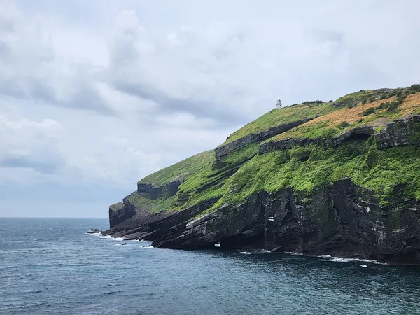 Korean nature & sea & mountain & architecture aesthetic wallpaper for phone