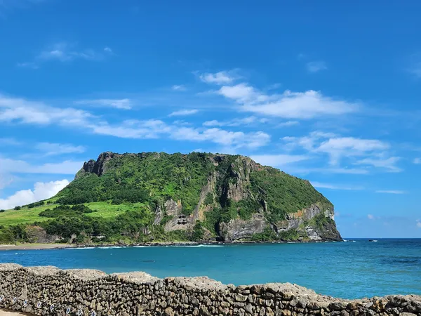 Korean nature & sea & mountain aesthetic wallpaper for phone