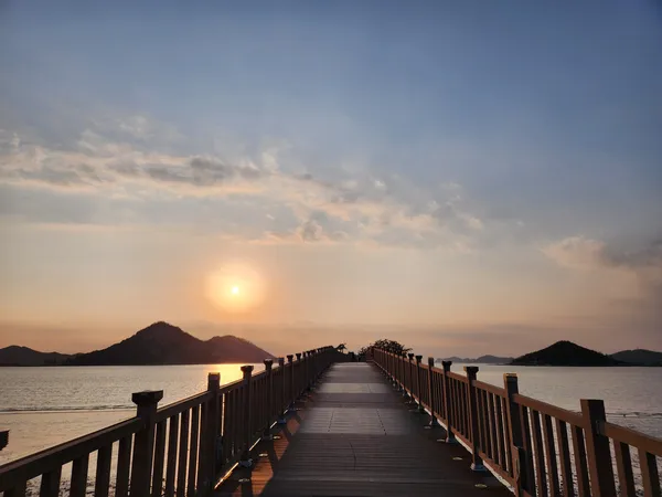 Korean sea & sunset & aesthetic aesthetic wallpaper for phone