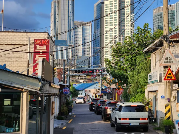 Korean street & architecture & alley aesthetic wallpaper for phone