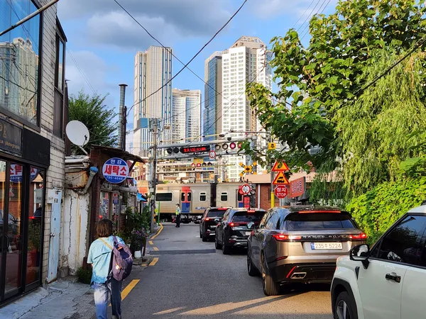 Korean street & architecture & alley aesthetic wallpaper for phone