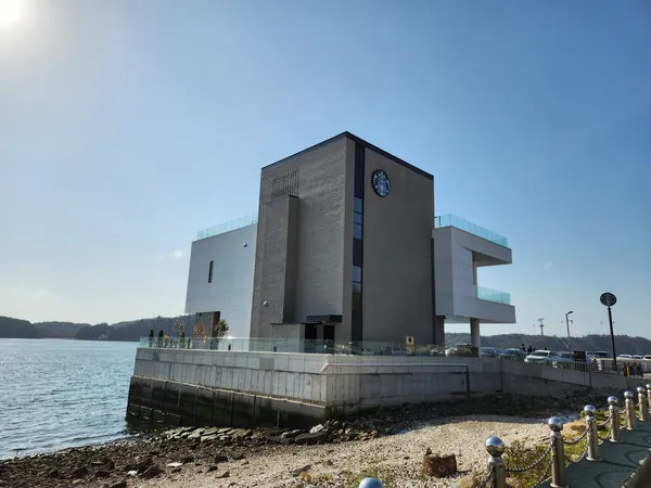 Korean sea & architecture & cafe-culture aesthetic wallpaper for phone