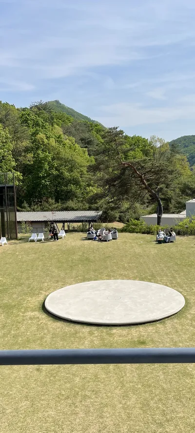 Korean architecture & mountain & nature & park aesthetic wallpaper for phone