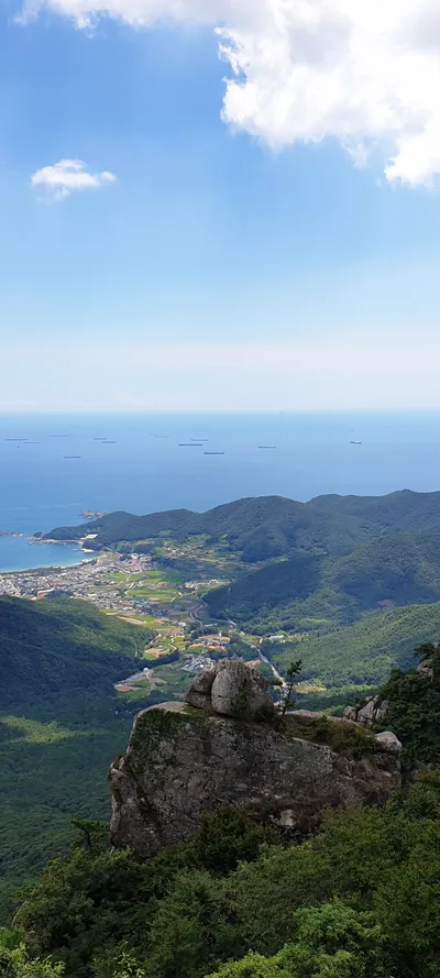 Korean Mountains & Trails & Sea & Coast aesthetic wallpaper for phone