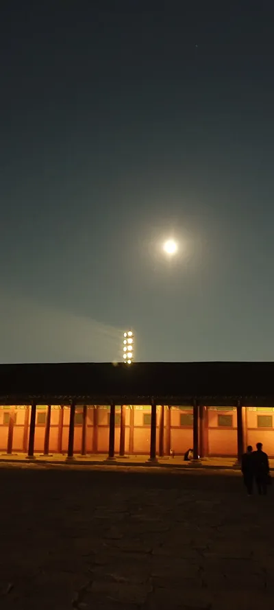 Korean seoul-nights & hanok & architecture aesthetic wallpaper for phone