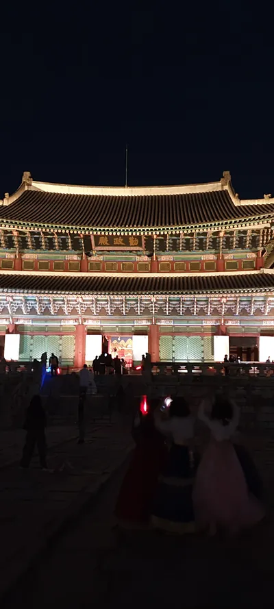 Korean seoul-nights & hanok & architecture aesthetic wallpaper for phone