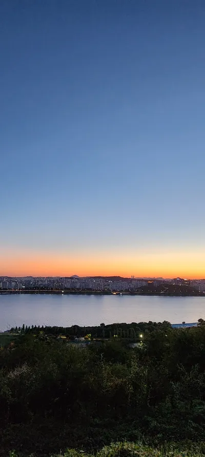 Korean seoul-nights & river & sunset & aesthetic aesthetic wallpaper for phone