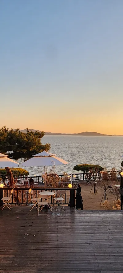 Korean cafe-culture & sea & sunset & aesthetic aesthetic wallpaper for phone