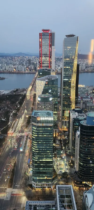 Korean seoul-nights & architecture & river aesthetic wallpaper for phone
