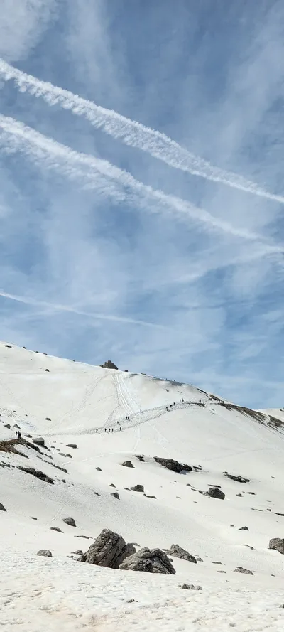雪景色・山・トレイルの旅の壁紙