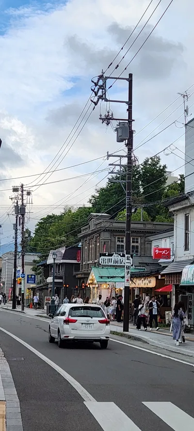 Street travel wallpaper