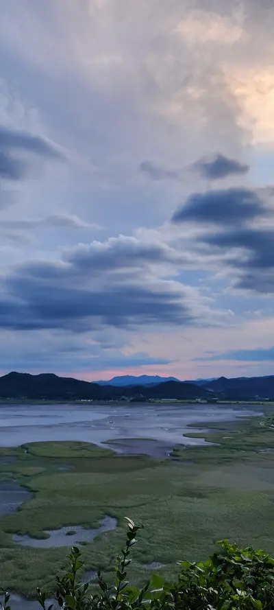 Korean nature & sea & mountain & sunset aesthetic wallpaper for phone