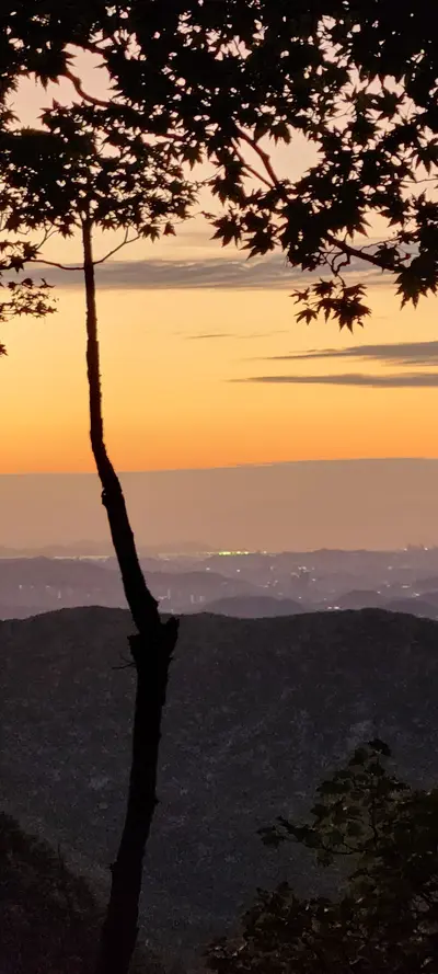 韓国の山・トレイル・夕焼け・自然の無料壁紙