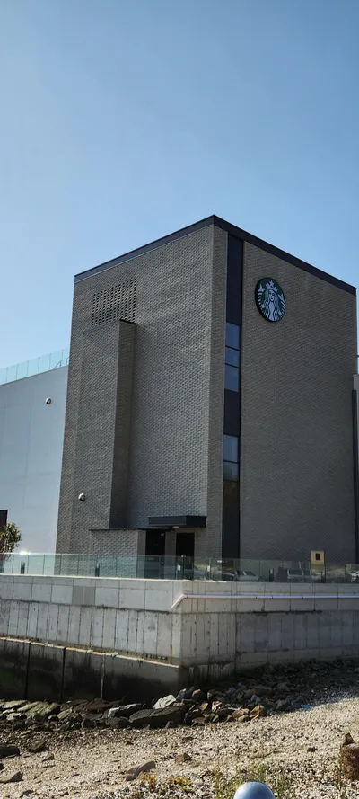 Korean sea & architecture & cafe-culture aesthetic wallpaper for phone