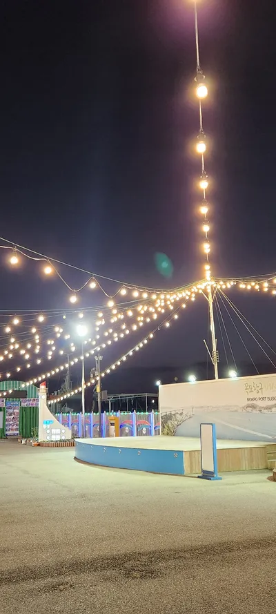 Korean street & market aesthetic wallpaper for phone