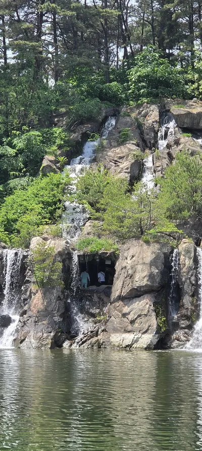 Korean River & Lake & Nature & Parks & Gardens aesthetic wallpaper for phone