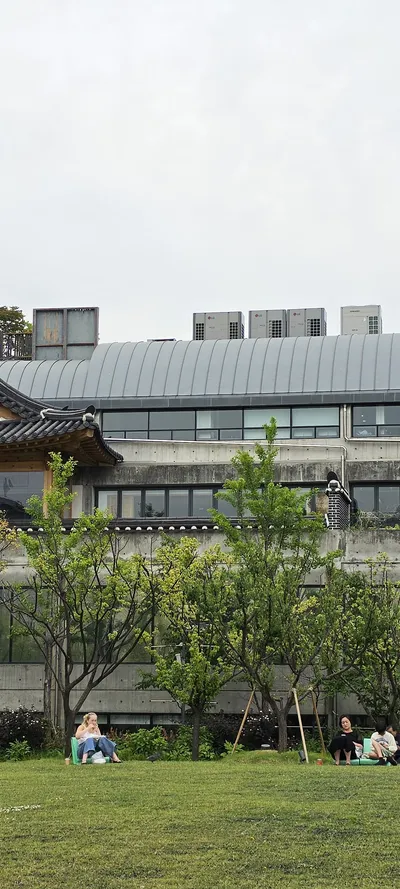 Korean Hanok & Parks & Gardens & Architecture aesthetic wallpaper for phone