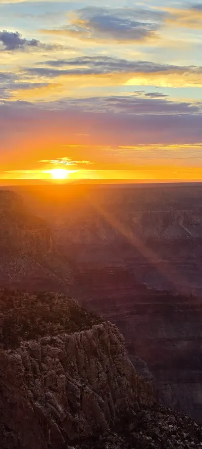 夕焼け・山・トレイルの旅の壁紙